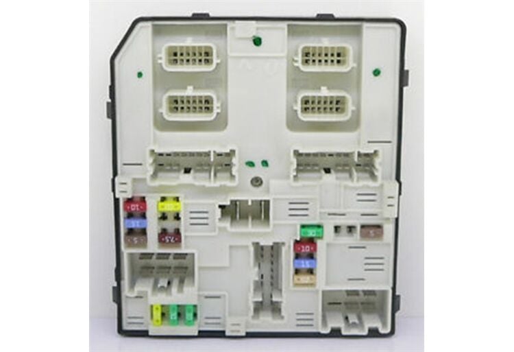 SİGORTA KUTUSU MEGANE III 1.5 DCİ