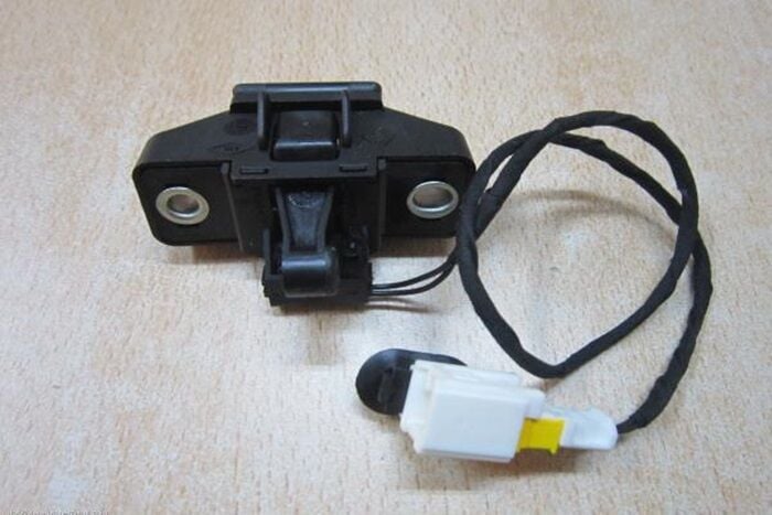 BAGAJ KAPAK KİLİDİ CLİO HB Y.M