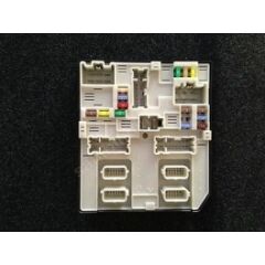 SİGORTA KUTUSU KANGOO III YM