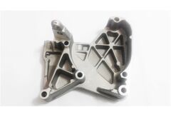 SİLİNDİR KAPAĞI YAN PARÇASI (MESNEDİ) MEGANE III FLUENCE 1.5 DCİ K9K