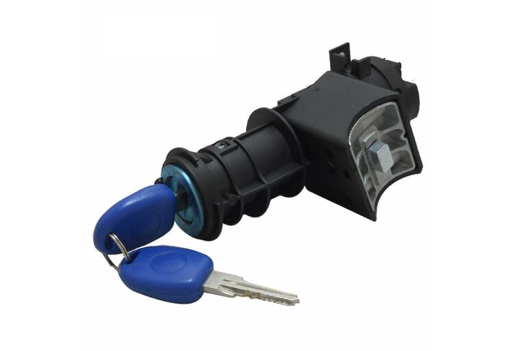 KONTAK GÖVDESİ KİLİTLİ KALIN FİŞ PALİO