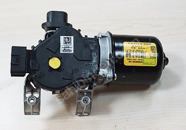 ÖN CAM SİLECEK MOTORU CLİO IV