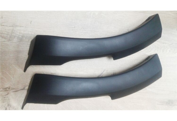 ÖN TAMPON KAPLAMASI SAĞ DACIA SANDERO (TAKIM)