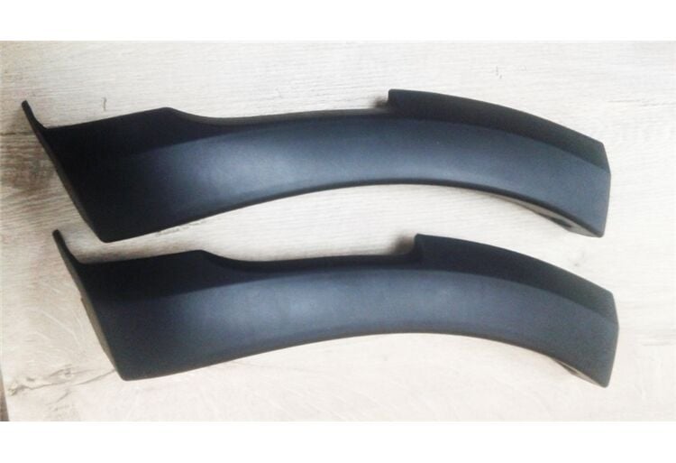 ÖN TAMPON KAPLAMASI SOL DACIA SANDERO (TAKIM)