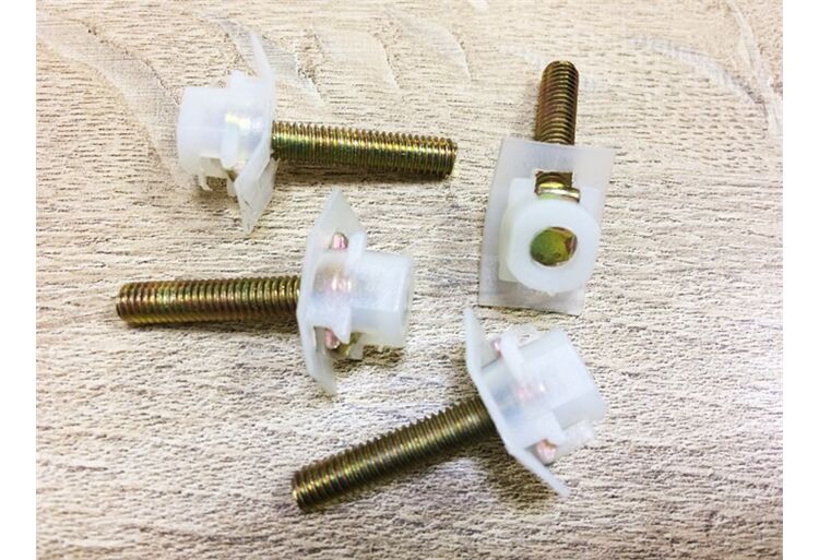 HAVA FİLTRE CİVATASI R9