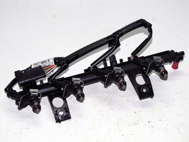 ENJEKTÖR KÜTÜĞÜ CLİO II III IV LOGAN I II SANDERO I IIKANGOO I