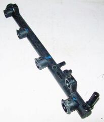 ENJEKSİYON RAMPASI ESPACE IV MEGANE I II LAGUNA II TAFİC II DACIA DUSTER