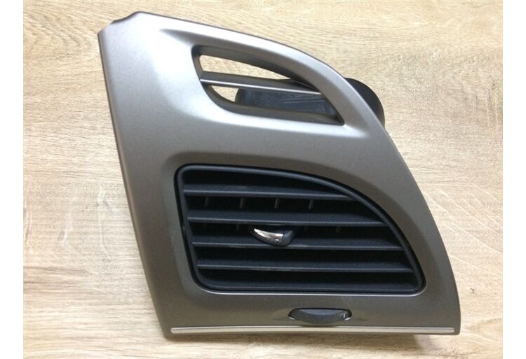 HAVALANDIRMA IZGARA DİFÜZÖR SOL FLUENCE MEGANE III (BEJ)