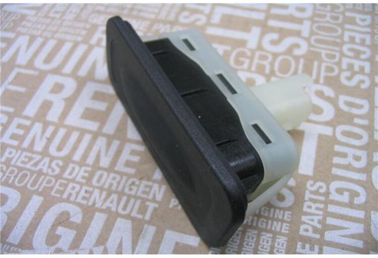 BAGAJ KAPAK AÇMA BUTONU CLİO III MEGANE III CLİO IV