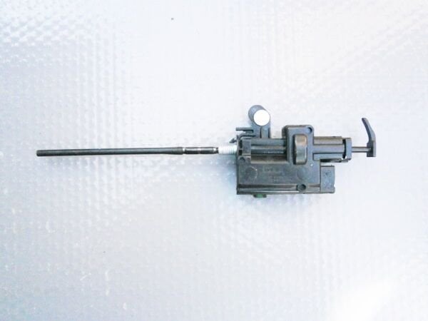 YAKIT DEPO KAPAK KİLİT MEKANİZMASI CLİO IV