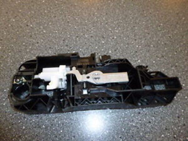 DIŞ KAPI KİLİT MODÜLÜ SAĞ  MEGANE III