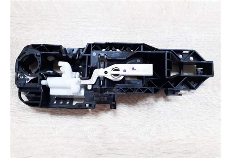 DIŞ KAPI AÇMA MODÜLÜ SOL MEGANE III SCENİC III FLUENCE (SENSÖRSÜZ)