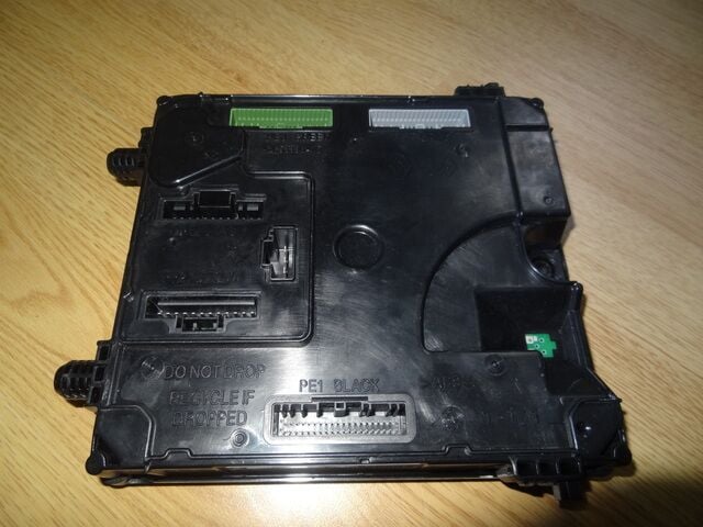 UCH SİGORTA KUTUSU LAGUNA III